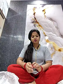 Snapshot of DesiRiya100 chatting on 03-03-25, 04:36 DesiRiya100 online show from 03-03-25, 04:36