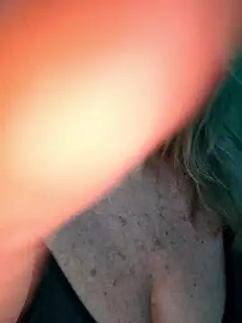 Kasandra Ho online show from 01-14-26, 01:20