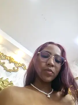 LucyLeah online show from 11-18-25, 12:19