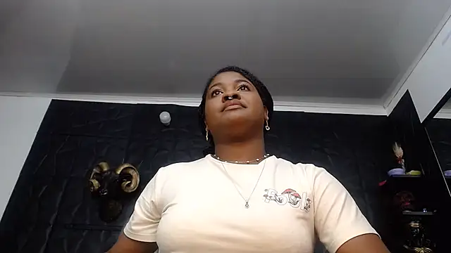 Snapshot of Hanna_Fox_69 chatting on 07-25-26, 12:40 Hanna Fox 69 online show from 07-25-26, 12:40