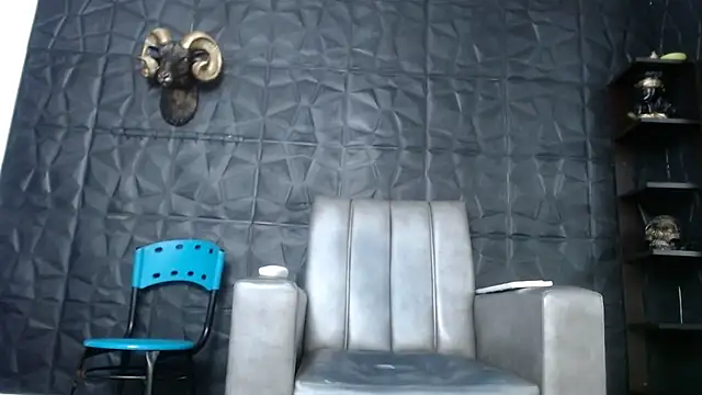 Hanna Fox 69 online show from 10-26-25, 11:10