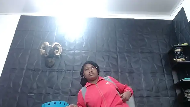 Hanna Fox 69 online show from 10-29-25, 11:31