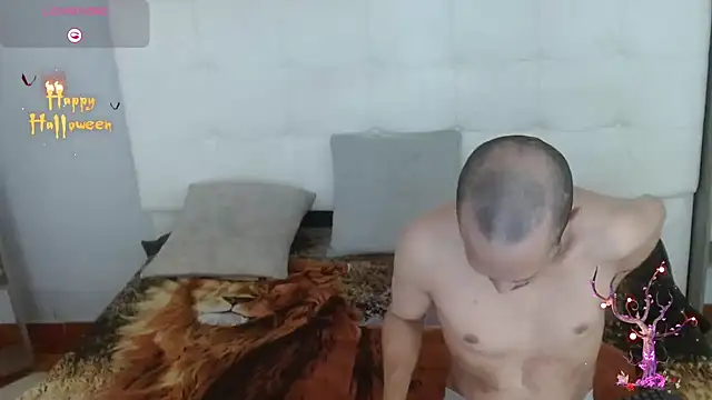 Candy and Jh0n online show from 10-12-25, 07:43