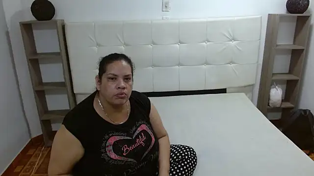 Candy and Jh0n online show from 09-19-25, 03:32