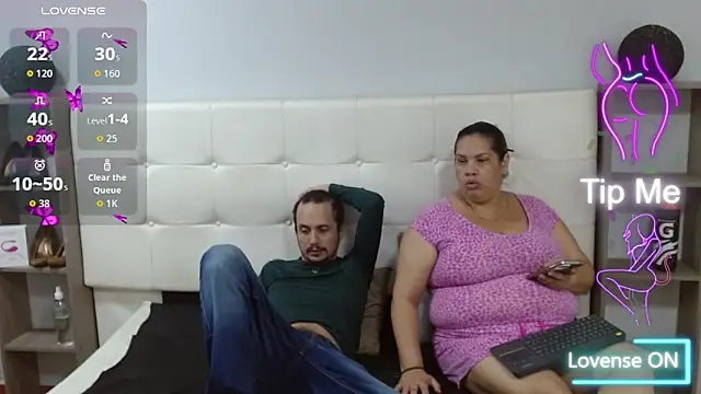 Candy and Jh0n online show from 09-12-25, 03:50