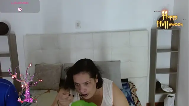 Candy and Jh0n online show from 10-29-25, 03:27