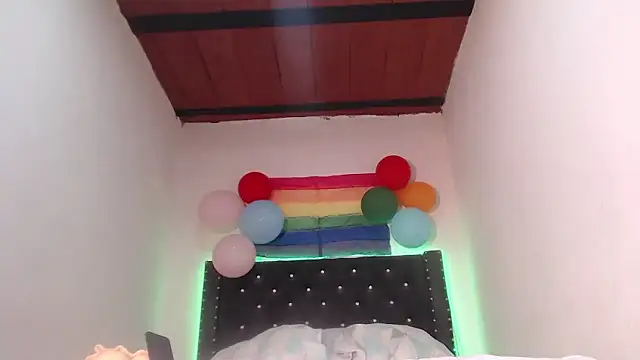 Snapshot of EbonyAscend chatting on 01-14-26, 02:15 EbonyAscend online show from 01-14-26, 02:15