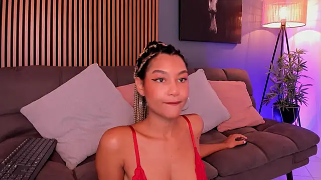 Snapshot of Johaphyton chatting on 02-05-26, 02:02 Johaphyton online show from 02-05-26, 02:02