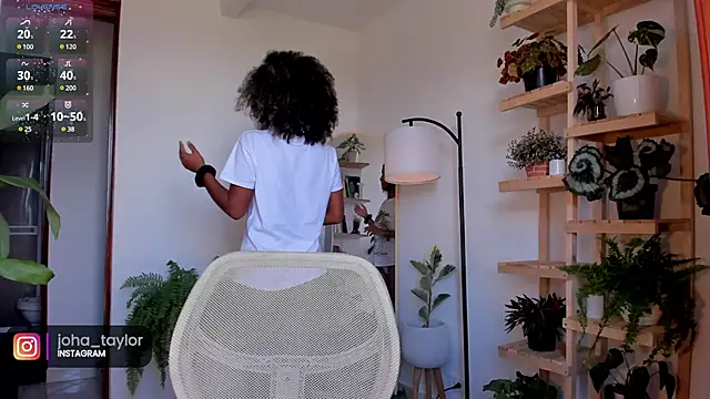 Snapshot of Johaphyton chatting on 12-03-24, 07:06 Johaphyton online show from 12-03-24, 07:06