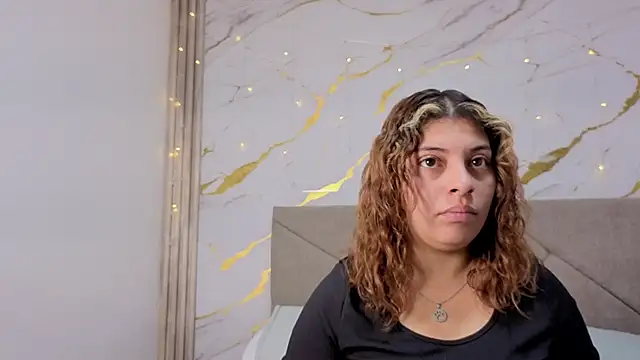 Snapshot of agatha_97_ chatting on 02-25-26, 02:34 agatha 97 online show from 02-25-26, 02:34