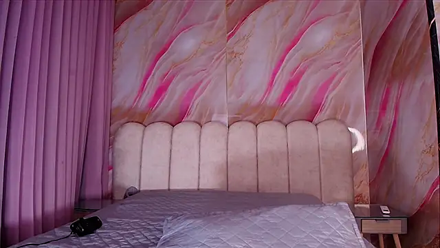 mia stanfort online show from 04-16-26, 07:14