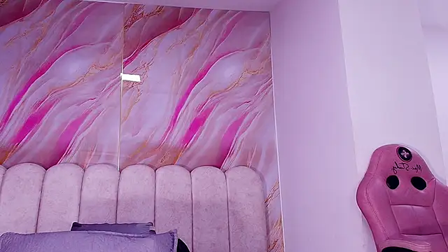 mia stanfort online show from 02-15-26, 07:13