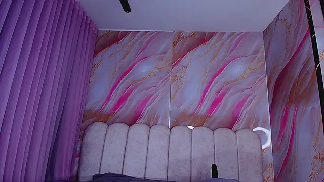 mia stanfort online show from 04-01-26, 07:22