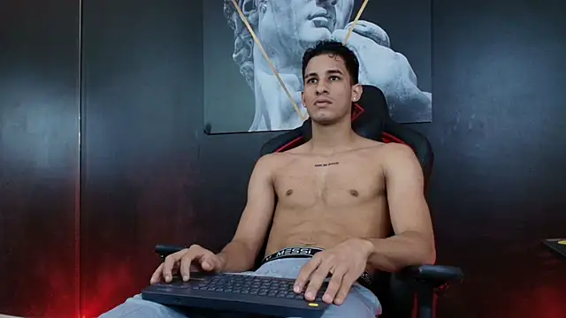 Snapshot of JakeMoxley chatting on 10-10-25, 12:39 JakeMoxley online show from 10-10-25, 12:39