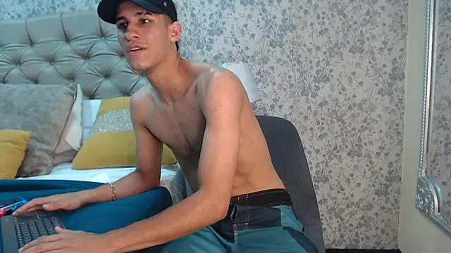 Snapshot of JakeMoxley chatting on 03-15-25, 11:39 JakeMoxley online show from 03-15-25, 11:39