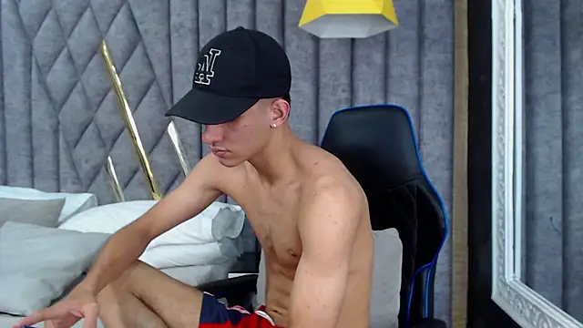Snapshot of JakeMoxley chatting on 03-19-25, 06:44 JakeMoxley online show from 03-19-25, 06:44