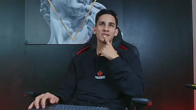 Snapshot of JakeMoxley chatting on 09-13-25, 04:01 JakeMoxley online show from 09-13-25, 04:01