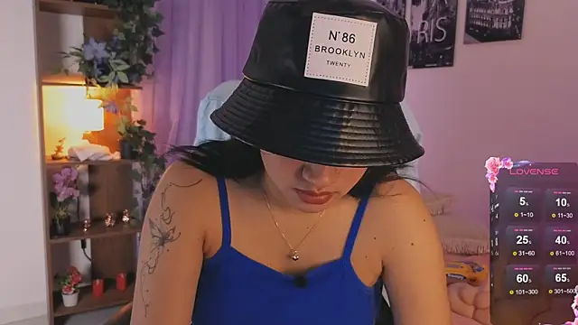 emilyrouxe online show from 10-09-25, 02:50