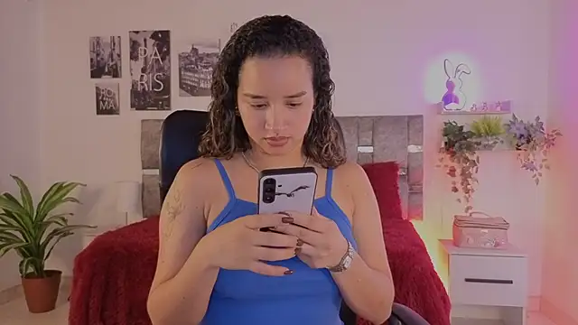 emilyrouxe online show from 05-28-26, 03:18