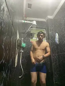 Snapshot of kauanzinhoofc chatting on 12-19-24, 10:00 kauanzinhoofc online show from 12-19-24, 10:00