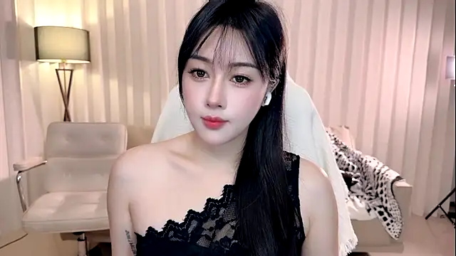 Snapshot of K-moumou chatting on 09-25-25, 03:29 K-moumou online show from 09-25-25, 03:29