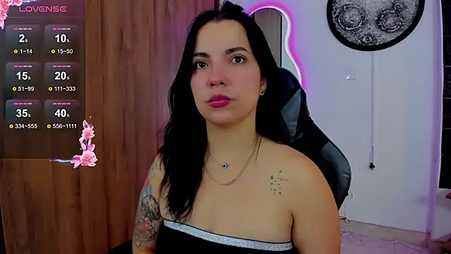 tatiana sc online show from 11-18-25, 03:04