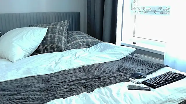 Tanya M online show from 02-14-25, 09:34