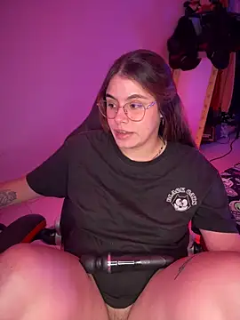 Yuli zuha online show from 12-31-24, 03:23