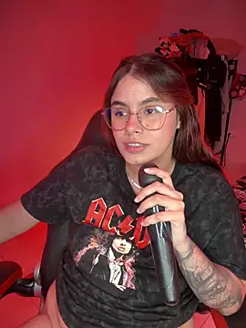 Yuli zuha online show from 12-29-24, 03:22