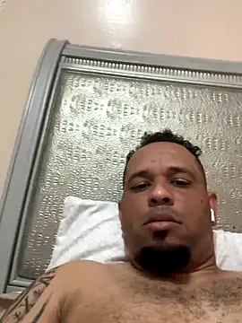 Snapshot of kelin17 chatting on 09-27-25, 04:13 kelin17 online show from 09-27-25, 04:13