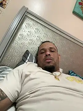 Snapshot of kelin17 chatting on 03-08-25, 05:22 kelin17 online show from 03-08-25, 05:22