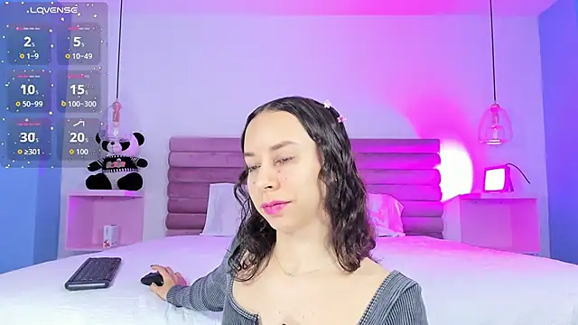 Snapshot of AbyCooper chatting on 11-17-25, 12:09 AbyCooper online show from 11-17-25, 12:09