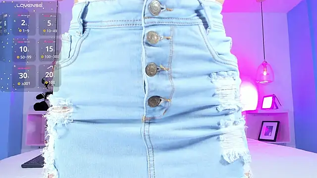 Snapshot of AbyCooper chatting on 11-28-25, 12:16 AbyCooper online show from 11-28-25, 12:16