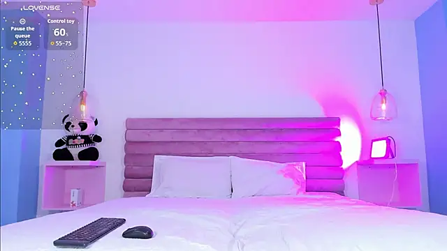 Snapshot of AbyCooper chatting on 11-02-25, 12:21 AbyCooper online show from 11-02-25, 12:21