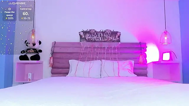 Snapshot of AbyCooper chatting on 10-04-25, 12:28 AbyCooper online show from 10-04-25, 12:28