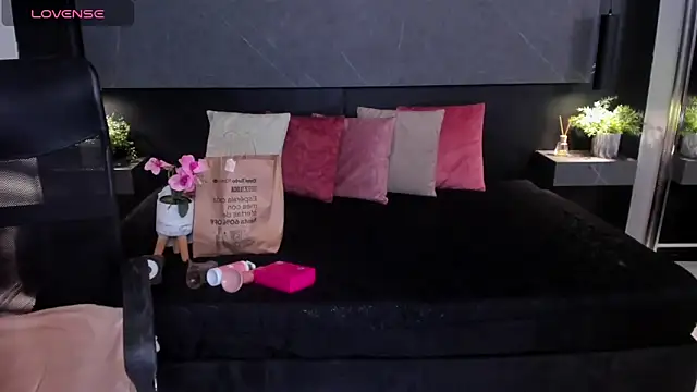 Danielacossio online show from 02-11-26, 04:01