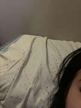 Annie9  online show from 10-16-25, 01:58