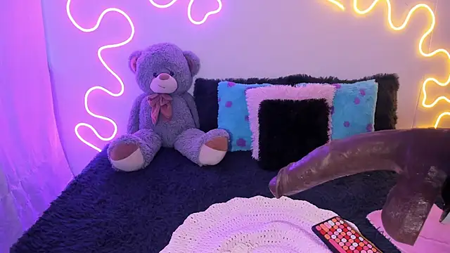 Isa belaa online show from 11-26-25, 09:26