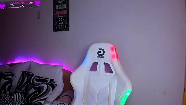 AdellaLoveX online show from 11-28-25, 05:40