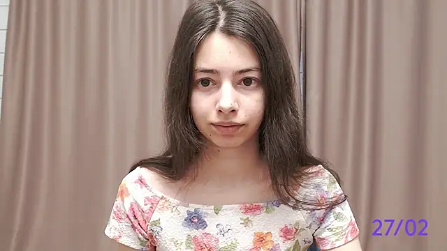 Snapshot of sweet_sweet_angel chatting on 02-27-25, 09:18 sweet sweet angel online show from 02-27-25, 09:18