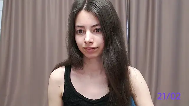 Snapshot of sweet_sweet_angel chatting on 02-21-25, 08:07 sweet sweet angel online show from 02-21-25, 08:07