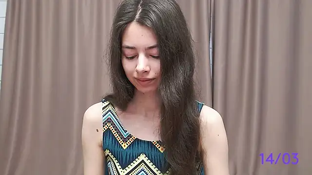 Snapshot of sweet_sweet_angel chatting on 03-14-25, 08:32 sweet sweet angel online show from 03-14-25, 08:32