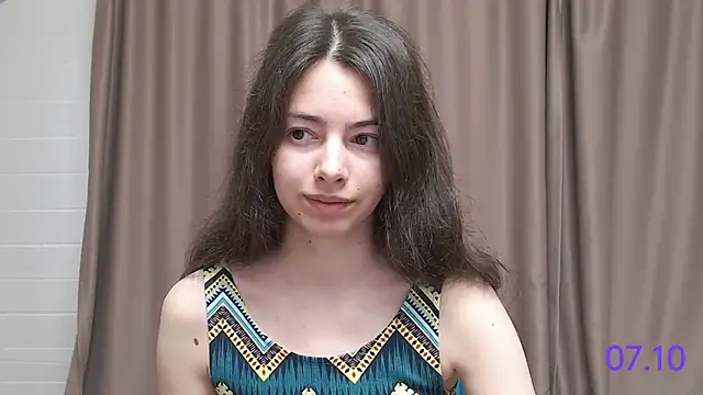 Snapshot of sweet_sweet_angel chatting on 10-07-25, 04:46 sweet sweet angel online show from 10-07-25, 04:46