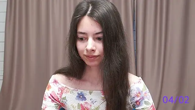 Snapshot of sweet_sweet_angel chatting on 02-04-25, 05:53 sweet sweet angel online show from 02-04-25, 05:53