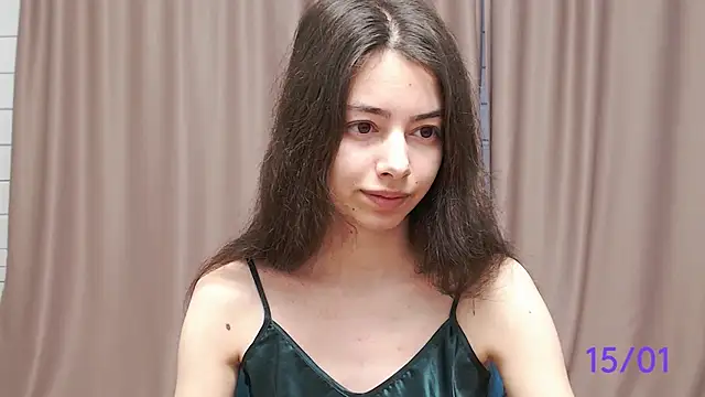 Snapshot of sweet_sweet_angel chatting on 01-15-25, 09:13 sweet sweet angel online show from 01-15-25, 09:13