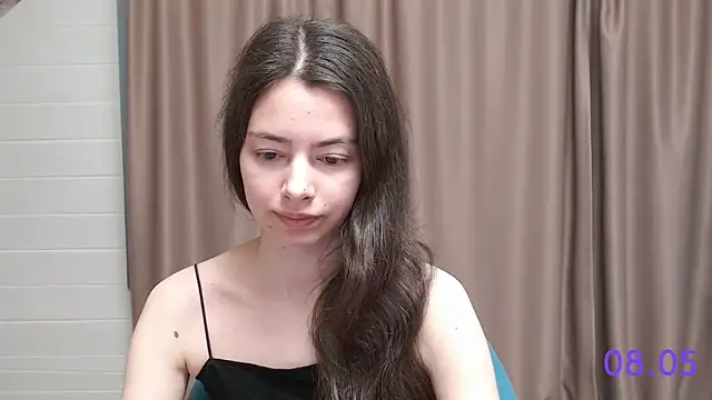 Snapshot of sweet_sweet_angel chatting on 05-08-26, 09:24 sweet sweet angel online show from 05-08-26, 09:24