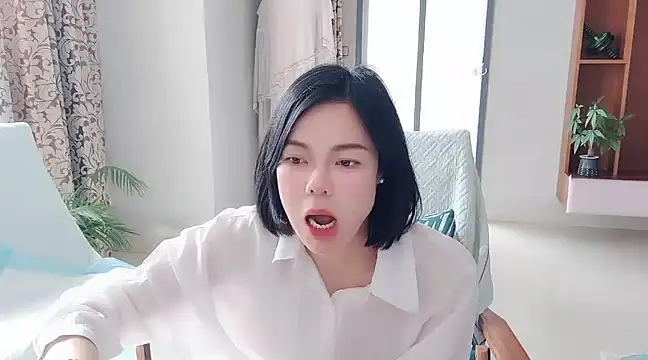 Linda-LL online show from 03-23-25, 07:09