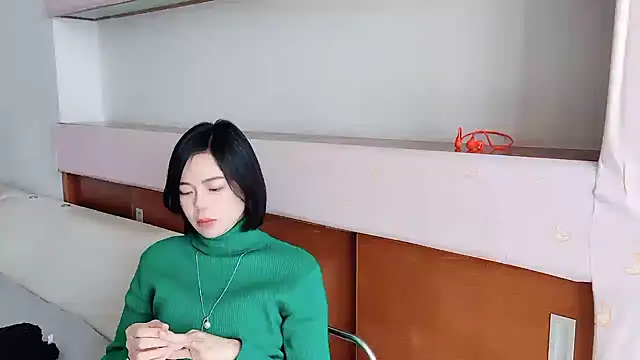 Linda-LL online show from 03-19-25, 06:03