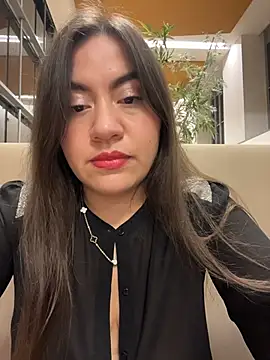 Iam  Cristal online show from 05-27-26, 01:57