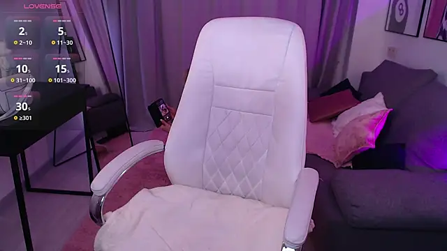 Fay Dunaway online show from 01-08-26, 02:12